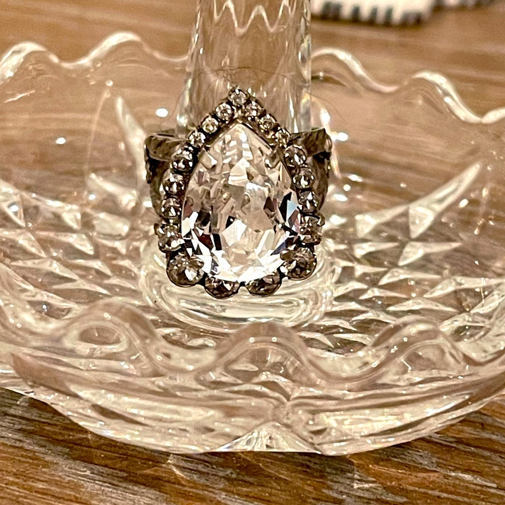Sorrelli Halo Pear Statement Ring